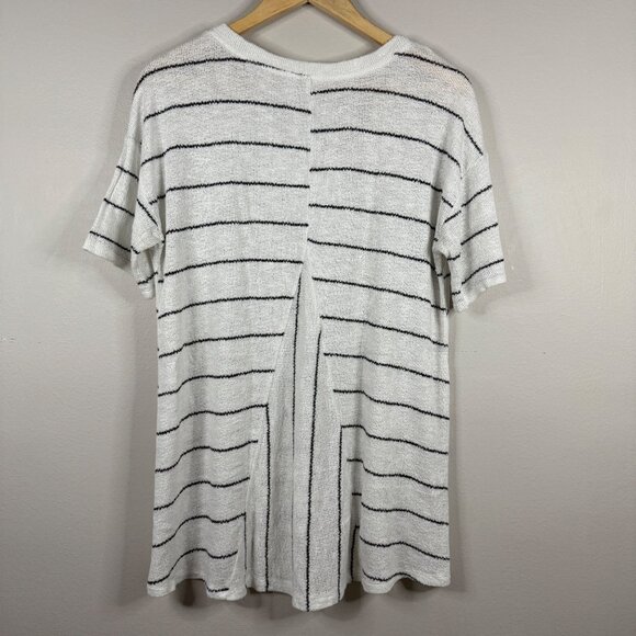 Cato White & Black Striped Lightweight V-Neck Short Sleeve Women's Top Size M - Picture 2 of 12